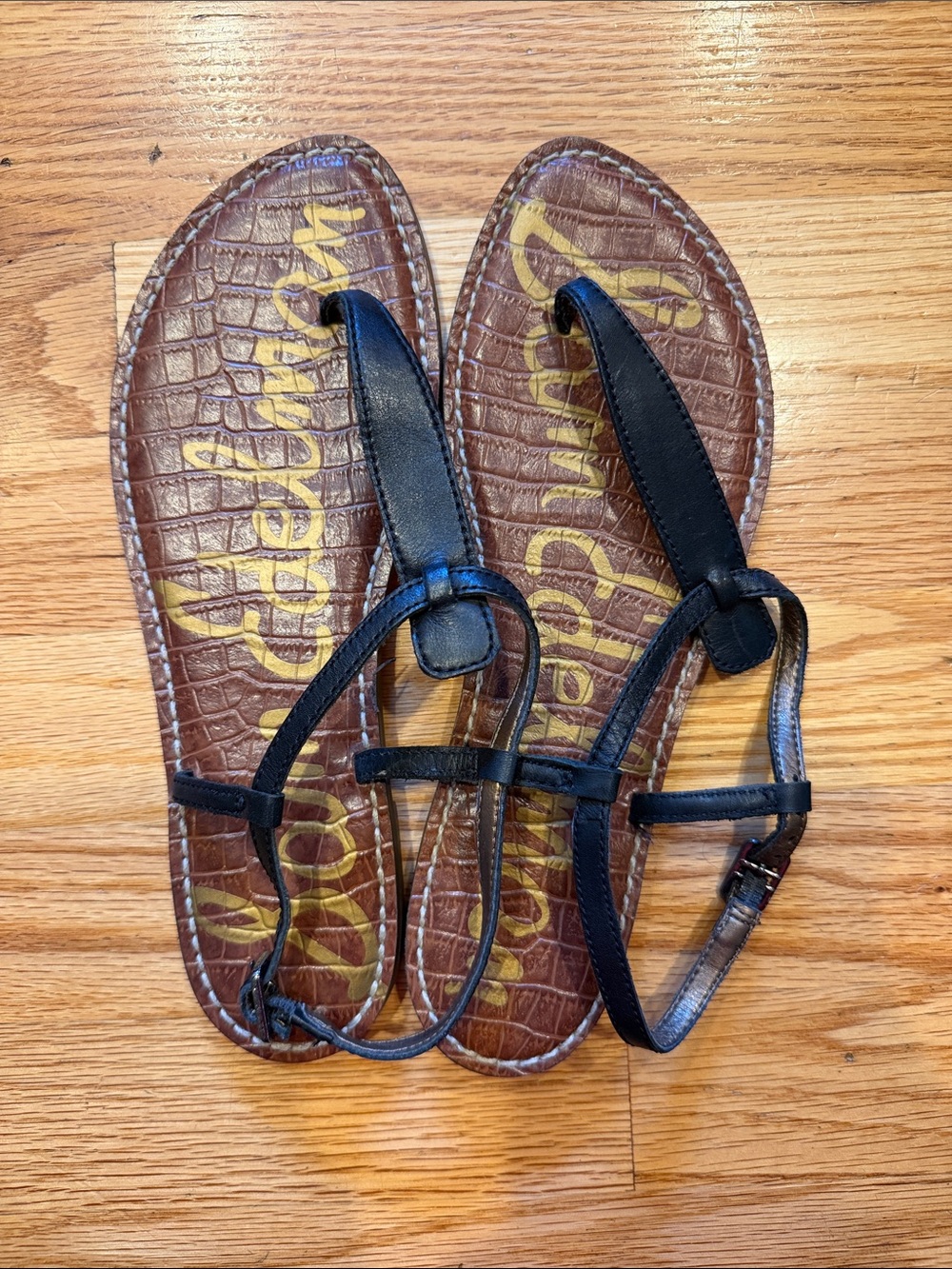 Sam Edelman Women's Black T-Strap Leather Sandals